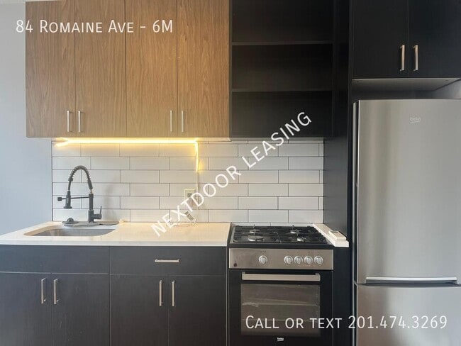 Building Photo - 84 Romaine Ave Unit 6M