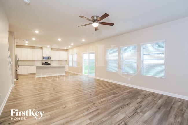 916 Clementine Rd
