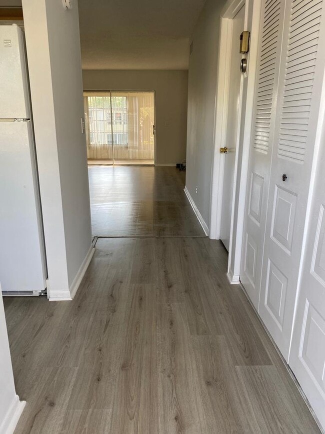 Photo - 19 Abbey Ln Unit 206