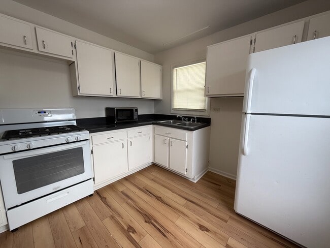 Photo - 328 Kirkwood Cir