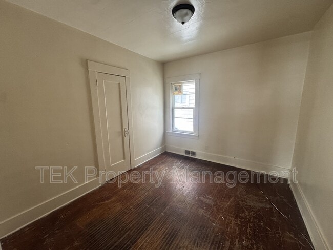 Photo - 472-474 Avenue D -NEW OWNER