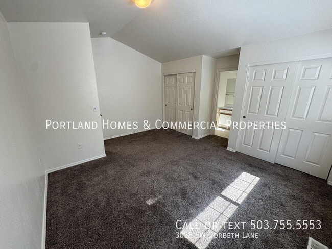 3058 SW Corbeth Ln