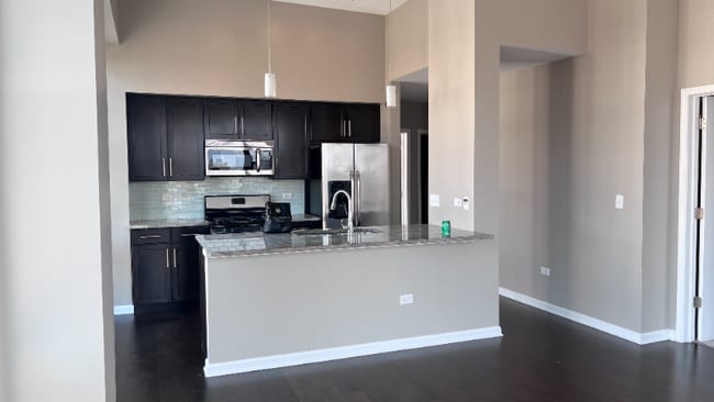 Photo - 2302 S Michigan Ave