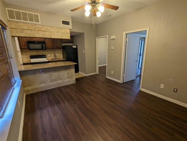 Photo - 601 Nelray Blvd Unit 3