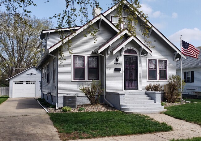 Photo - Purple Orchid Unit 3