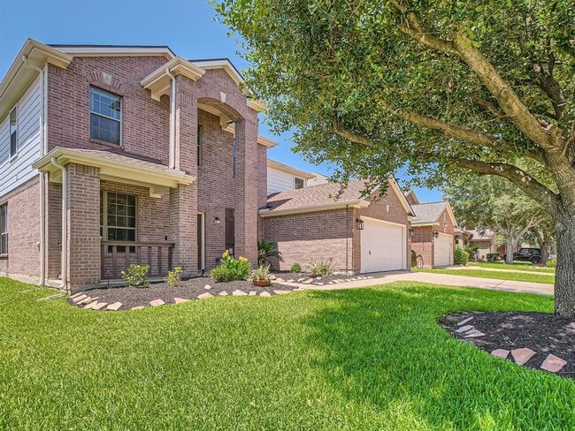 Photo - 21643 Manitou Falls Ln