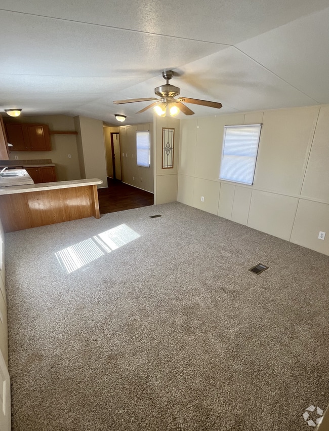 Building Photo - 2 Bed 2 Bath Mobile Home