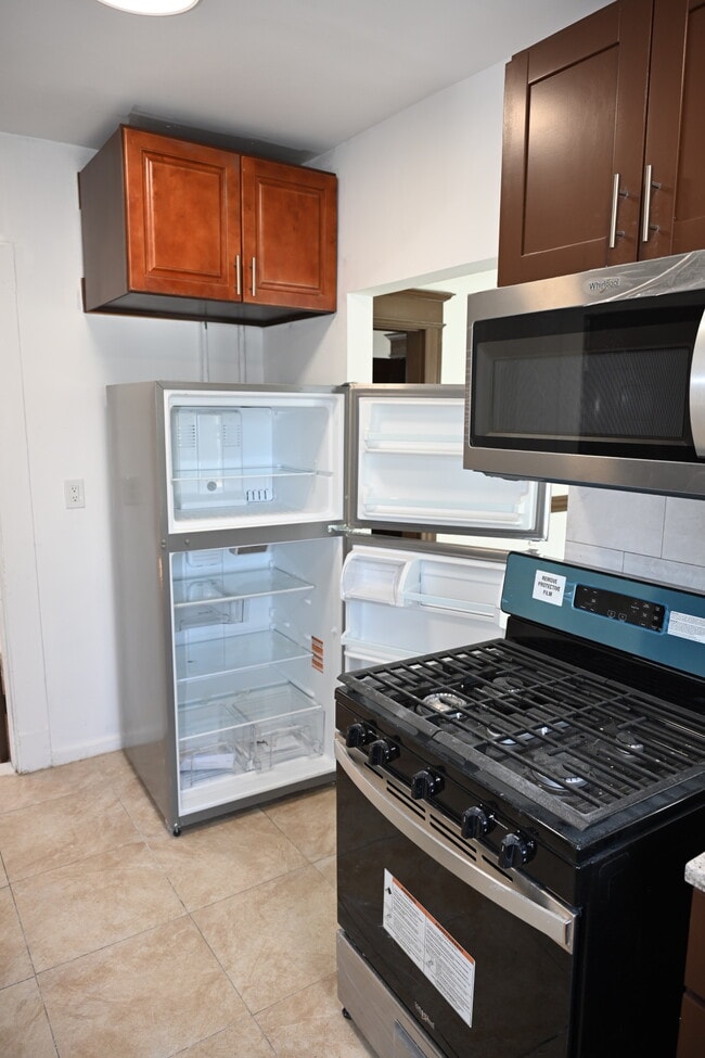 Photo - 203 Cooke St