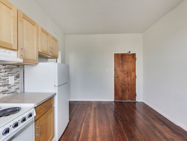Photo - 2228 Union St Unit 209
