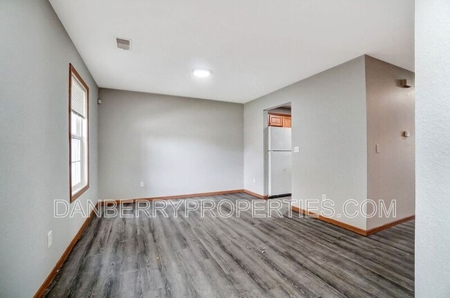 Photo - 1115 N Byrne Rd