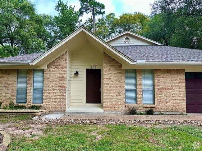 Building Photo - 239 Ridgewood Dr Rental