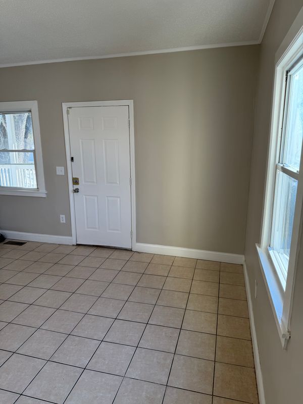 Photo - 171 Capen St