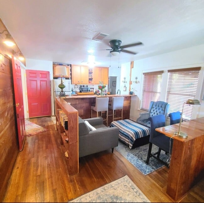 Photo - 1425 Munger St