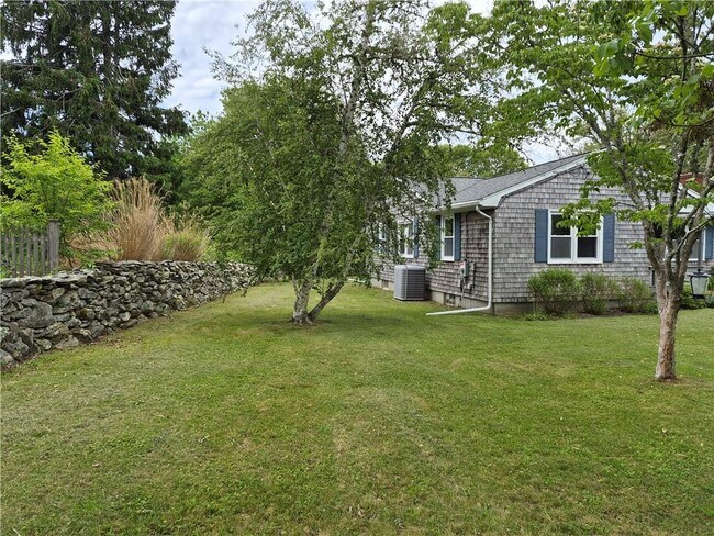 Photo - 345 Stone Church Rd