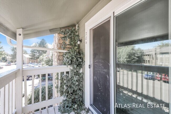 Building Photo - 4400 S Quebec St Rental