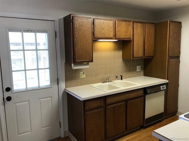 Photo - 1482 S Pierson St