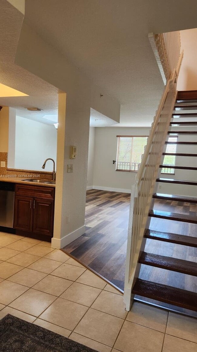 Photo - 785 SW 148th Ave