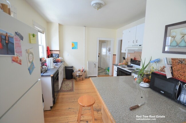 Photo - 331 Faneuil St Unit 2