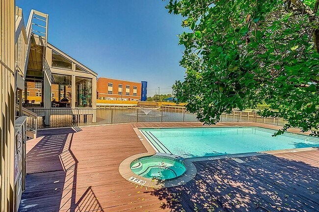 Photo - 2023 Gentryside Dr Unit 201