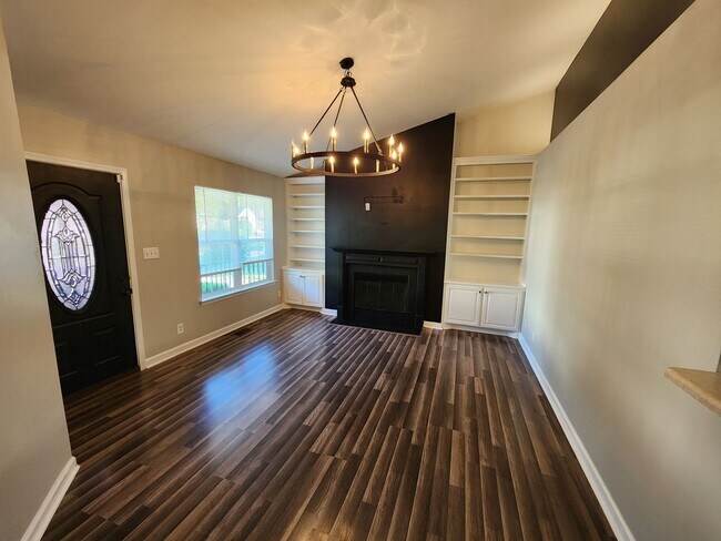 4028 Challis Dr
