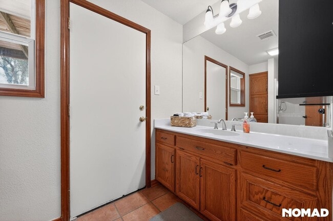 Photo - 13217 N Ridge Cir