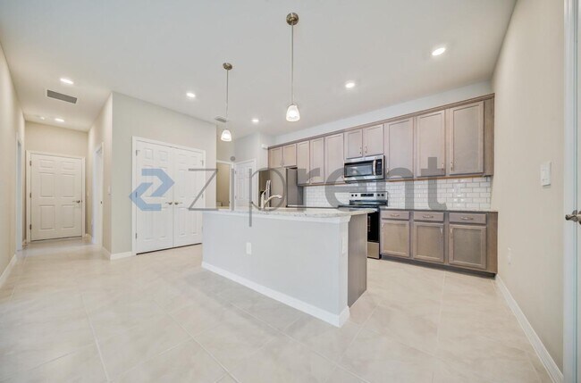 Photo - 1126 S Town and River Dr