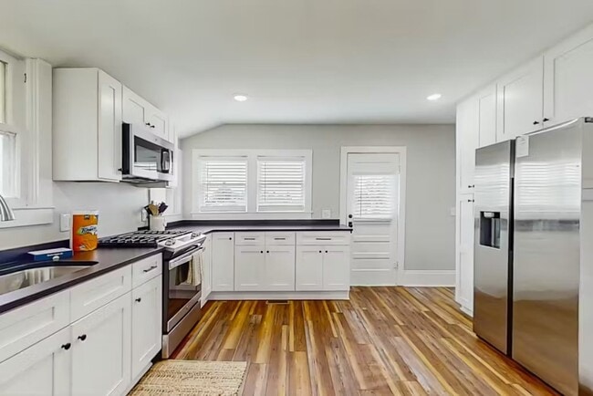 Photo - 208 N 9th St