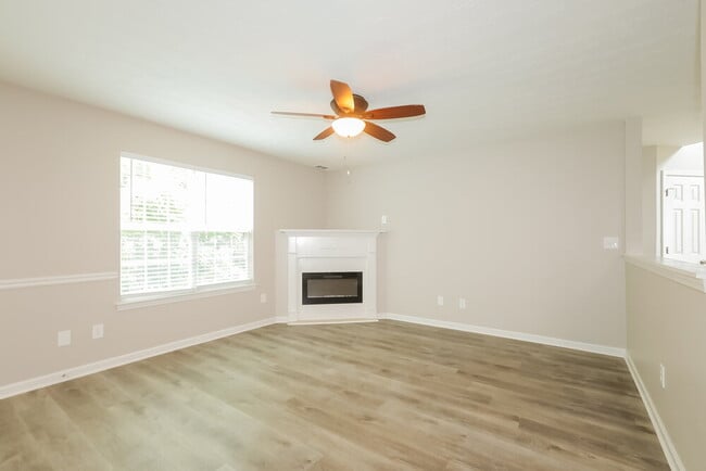 Photo - 316 Nunnally Dr