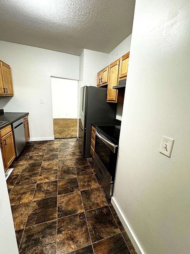 Stainless steel appliances - 6511 Cedar St Unit 1