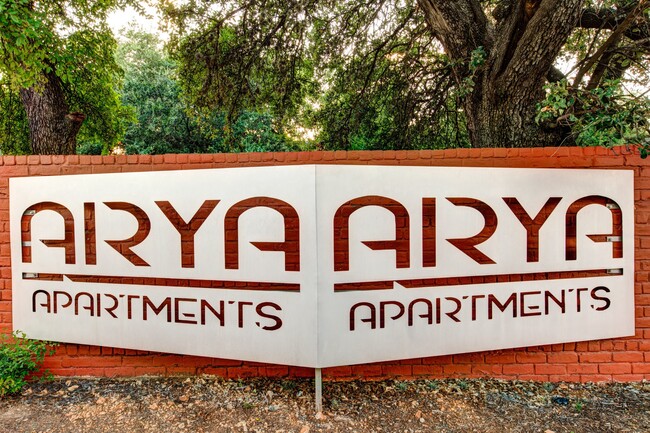 Arya Apartments