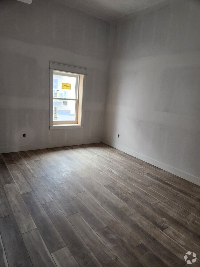 Building Photo - Historic Rehab in Panora Unit 1 Rental