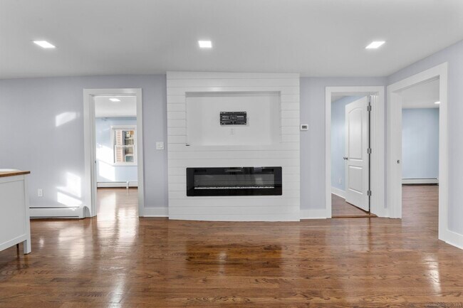 Photo - 75 Commercial St