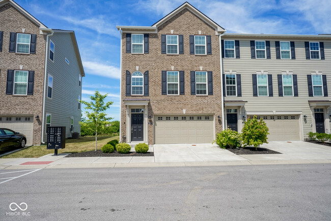 Photo - 7260 Zanesville Rd Townhome