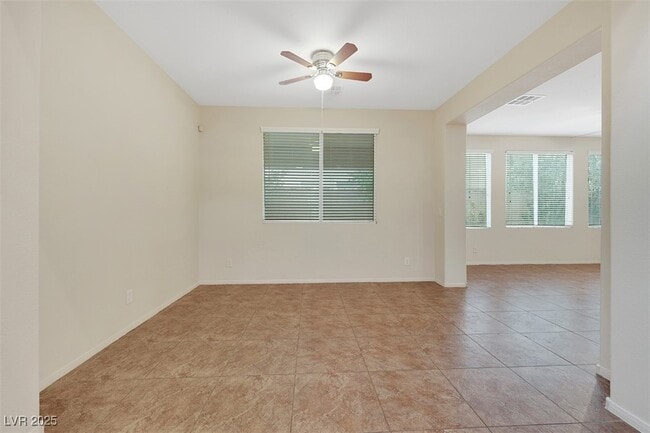 Photo - 6125 Sugartree Ave