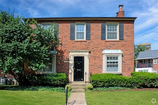 Building Photo - 1055 Terrace Dr Rental