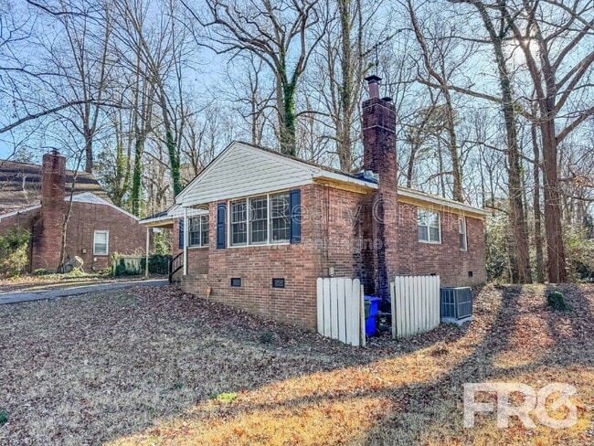 Photo - 2501 Jefferson Dr