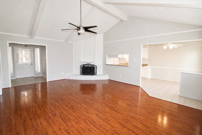 Photo - 13511 Brook Hollow Dr
