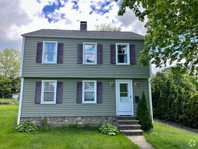 Building Photo - 304 Buckingham St Rental