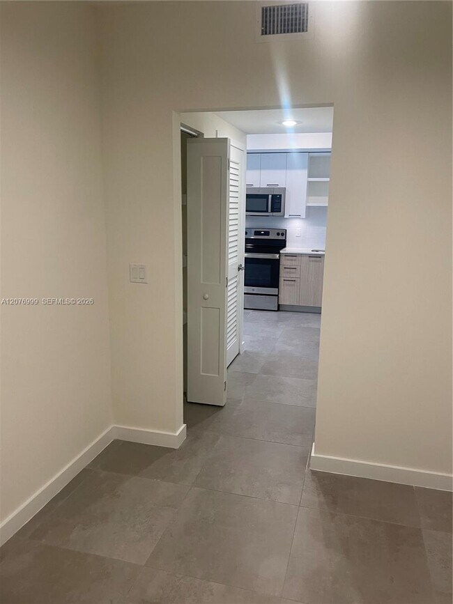 Photo - 16395 Biscayne Blvd Unit 1611