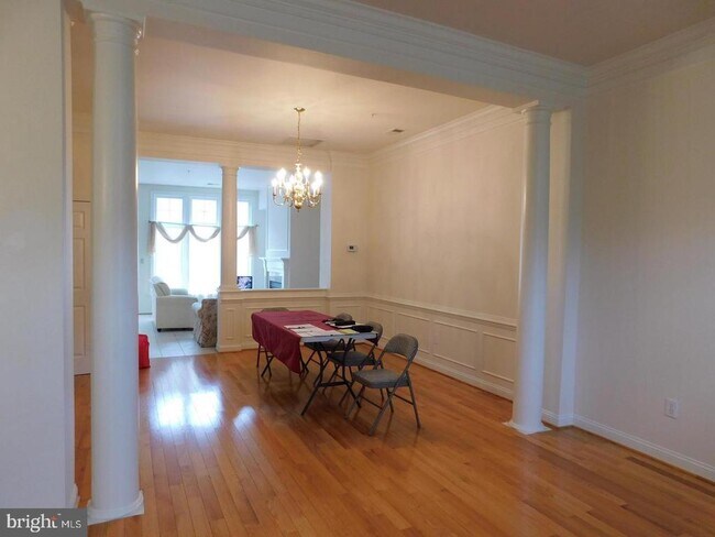 Photo - 724 Ridgemont Ave