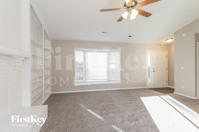 Photo - 5800 Old Meadow Rd