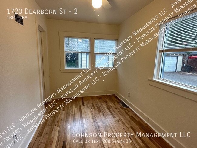 Photo - 1720 Dearborn St Unidad 2