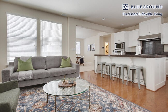 4176 Martinez Ct