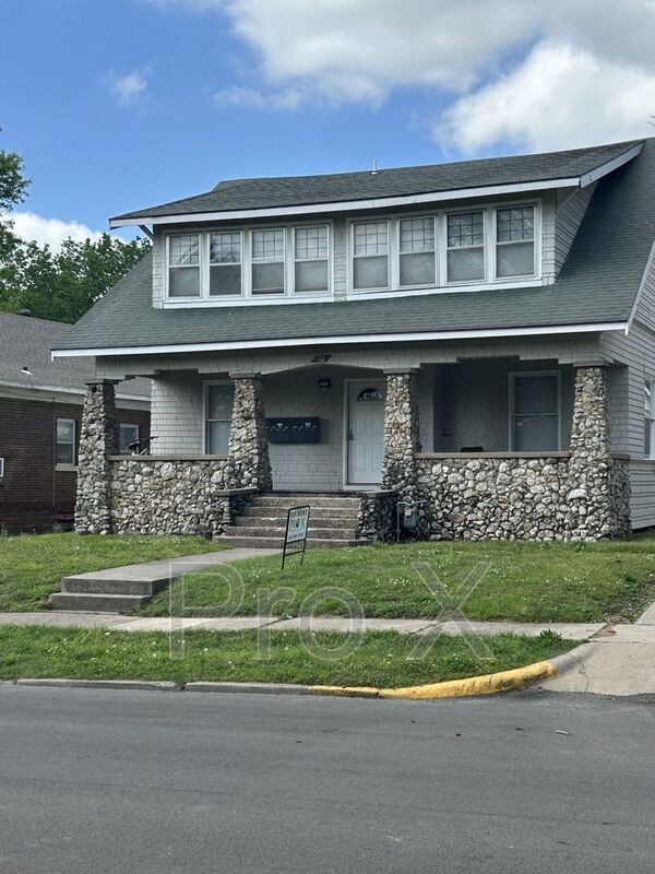 Building Photo - 110 W Lindburg St Unit Apt. 1