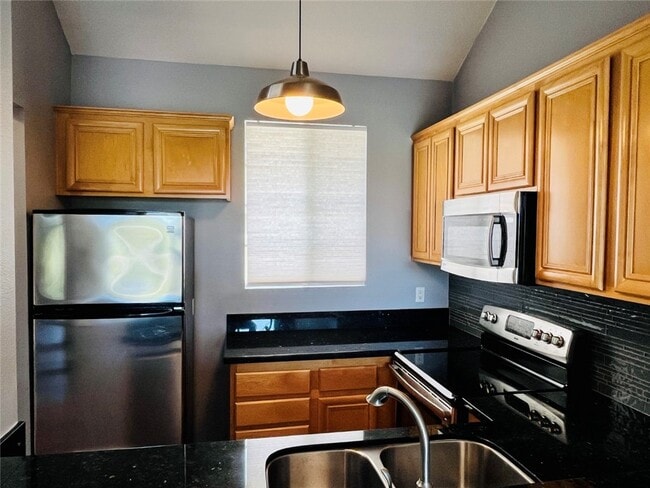 Photo - 20191 Cape Coral Ln Unidad 3-314