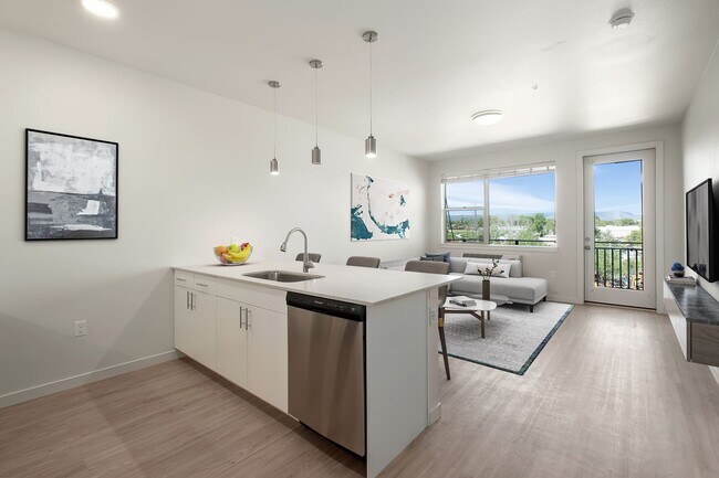 Photo - Axis West Flats