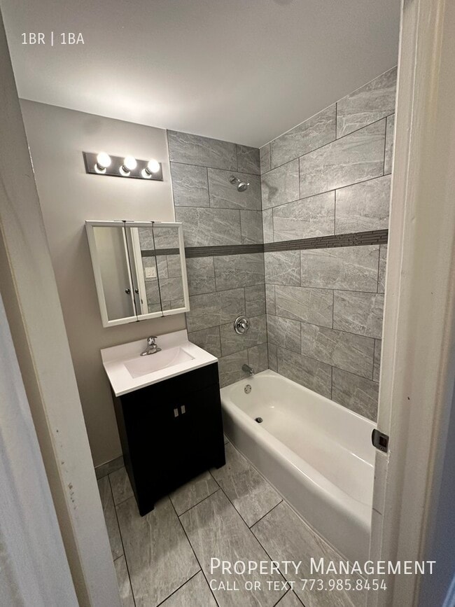 Building Photo - 2800 Burr Oak Ave Rental