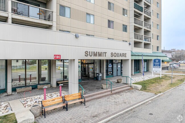 Photo - Summit Square & Summit Court Apartments