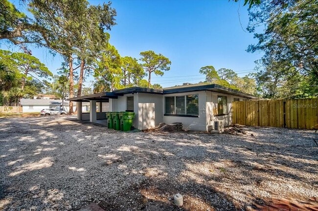 Photo - 1223 Cocoanut Ave