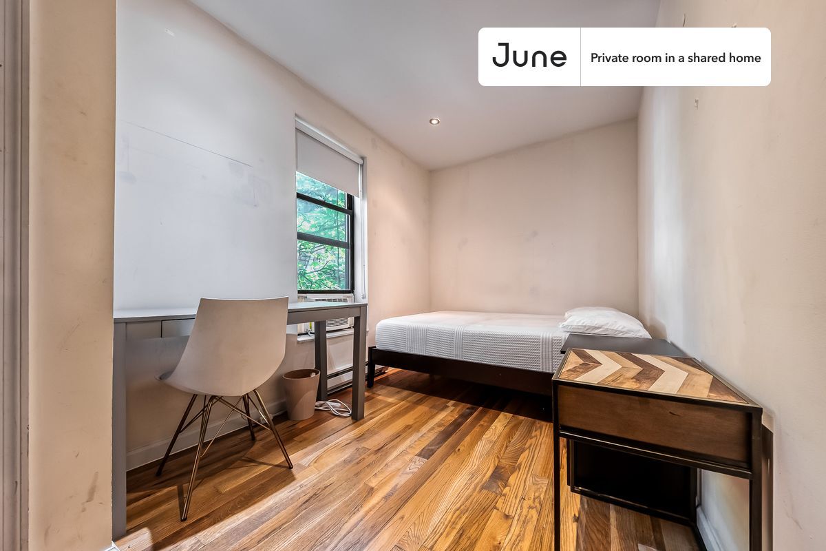 Private bedroom in 5 bed/2 bath Home - Private bedroom in 5 bed/2 bath Home
